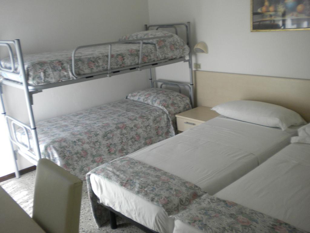 Hotel Nives ริมินี ห้อง รูปภาพ
