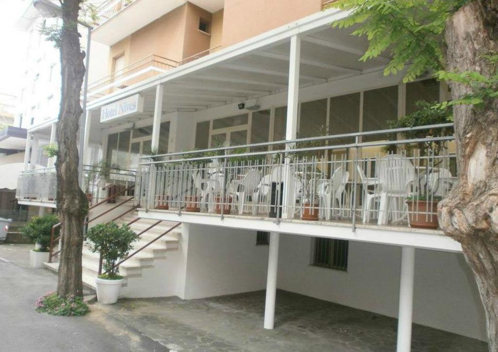 Hotel Nives ริมินี ภายนอก รูปภาพ